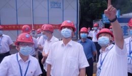 怀化市人大常委会党组书记、主任李万千一行到我院调研创伤救治综合楼项目